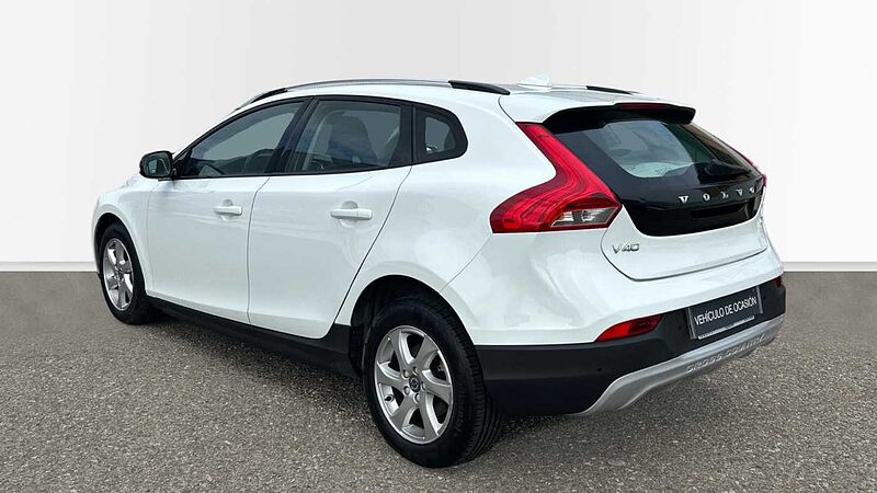 Volvo V40 Cross Country 1.6 D2 MOMENTUM DCT 115 5P