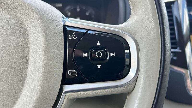 Volvo XC90 2.0 B5 D MOMENTUM PRO AWD AUTO 235 5P 7 Plazas