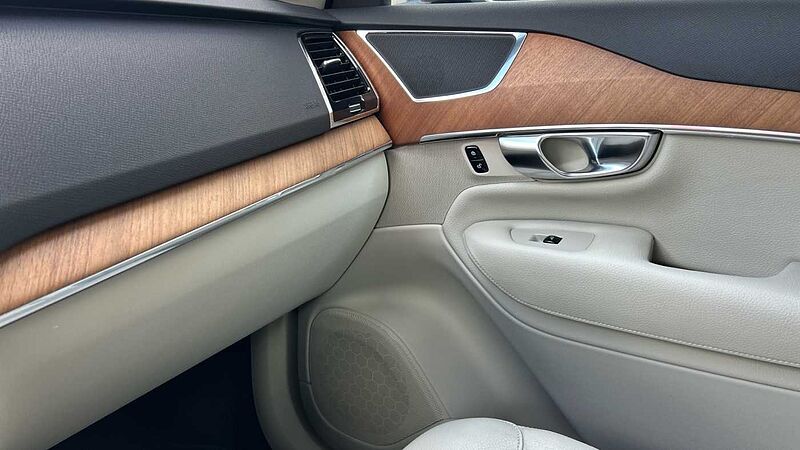 Volvo XC90 2.0 B5 D MOMENTUM PRO AWD AUTO 235 5P 7 Plazas