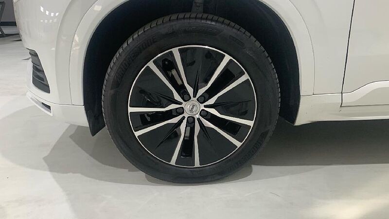 Volvo XC90 2.0 B5 D MOMENTUM PRO AWD AUTO 235 5P 7 Plazas