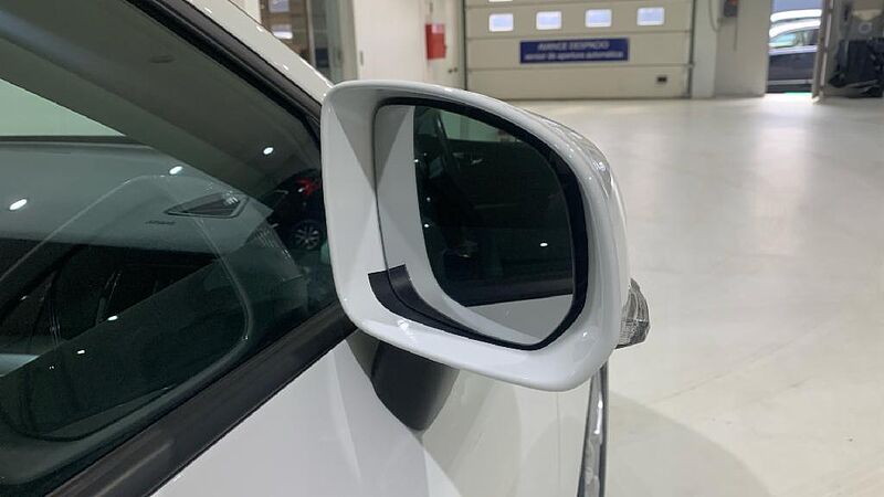 Volvo XC60 2.0 D3 MOMENTUM 150 5P