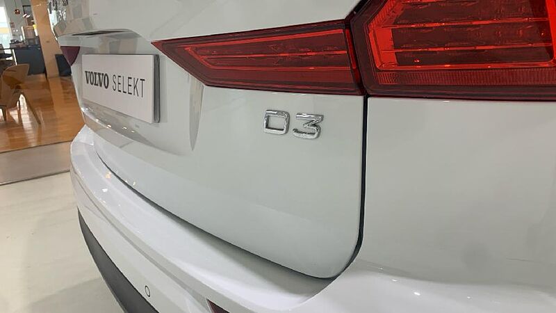 Volvo XC60 2.0 D3 MOMENTUM 150 5P