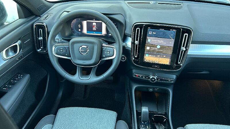Volvo XC40 XC40 Plus, B3 Mild hybrid, Gasolina, Dark