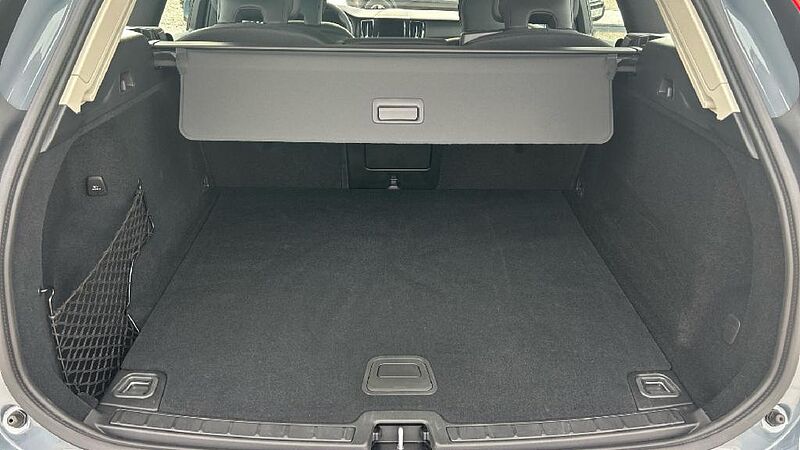 Volvo XC60 2.0 B4 D CORE AUTO 197 5P