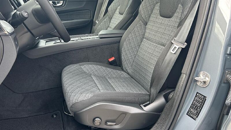 Volvo XC60 2.0 B4 D CORE AUTO 197 5P