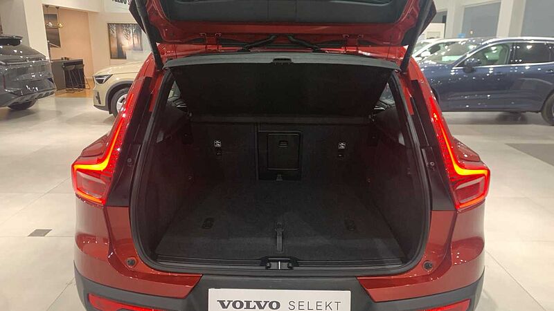 Volvo XC40 XC40 Core, B3 Mild hybrid, Gasolina