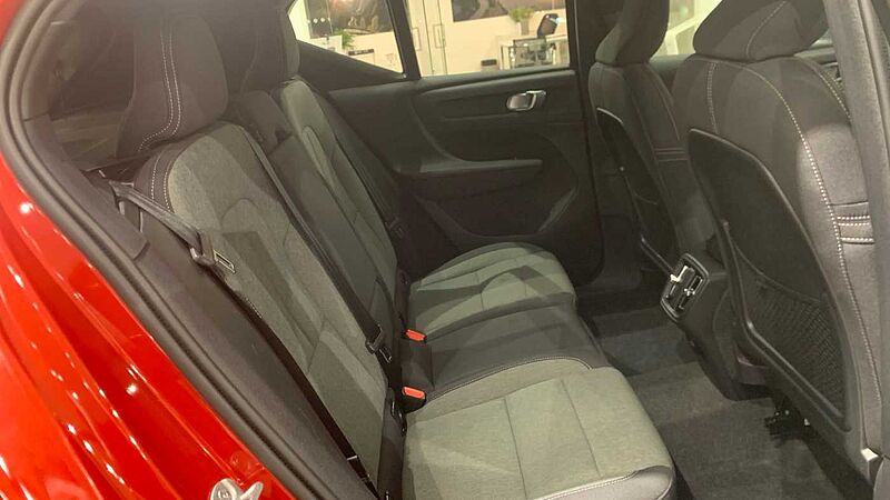 Volvo XC40 XC40 Core, B3 Mild hybrid, Gasolina