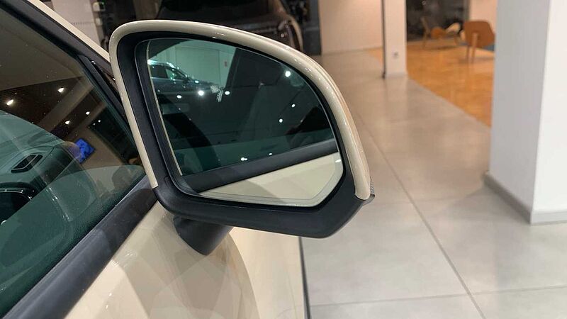 Volvo XC40 XC40 Core, B3 Mild hybrid, Gasolina