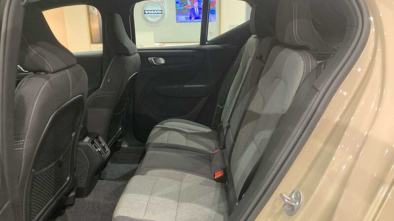 Volvo XC40 XC40 Core, B3 Mild hybrid, Gasolina