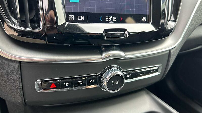 Volvo XC60 XC60 Core, B5 AWD Mild Hybrid, Gasolina