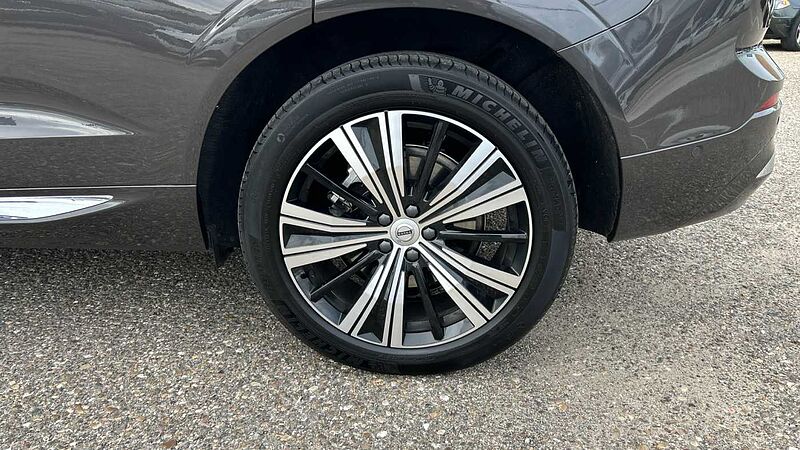 Volvo XC60 XC60 Plus, T6 AWD Híbrido enchufable, Eléctrico/Gasolina, Bright