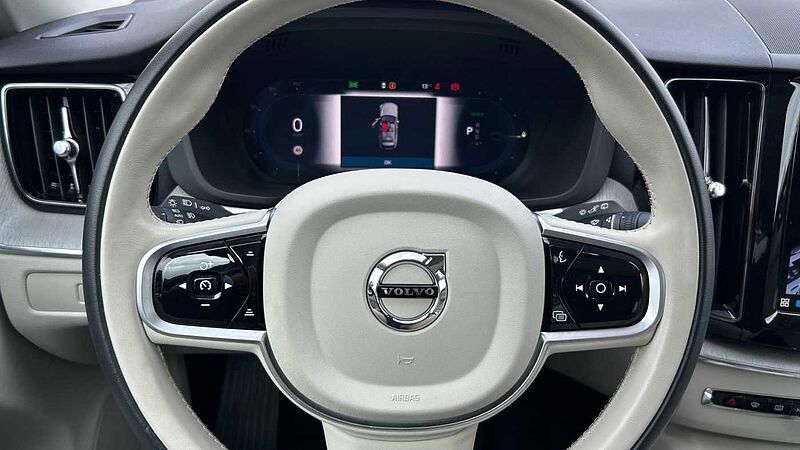 Volvo XC60 XC60 Plus, T6 AWD Híbrido enchufable, Eléctrico/Gasolina, Bright