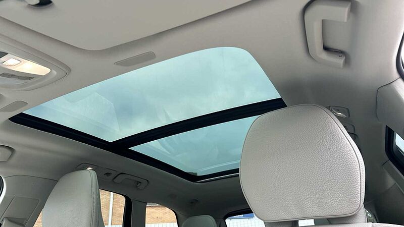 Volvo XC60 XC60 Plus, T6 AWD Híbrido enchufable, Eléctrico/Gasolina, Bright