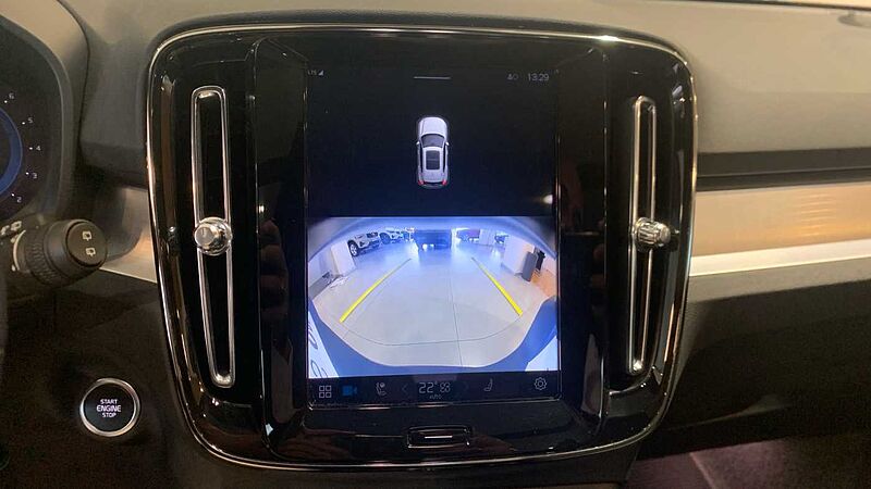 Volvo XC40 XC40 Plus, B3 Mild Hybrid, Gasolina, Dark