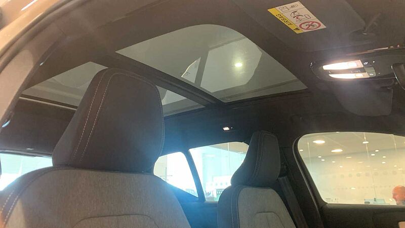 Volvo XC40 XC40 Plus, B3 Mild Hybrid, Gasolina, Dark