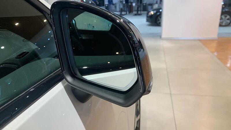 Volvo XC40 XC40 Plus, B3 Mild Hybrid, Gasolina, Dark