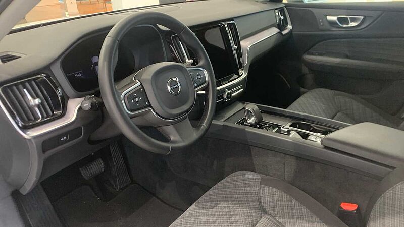 Volvo V60 V60 Core, B3 Mild Hybrid, Gasolina