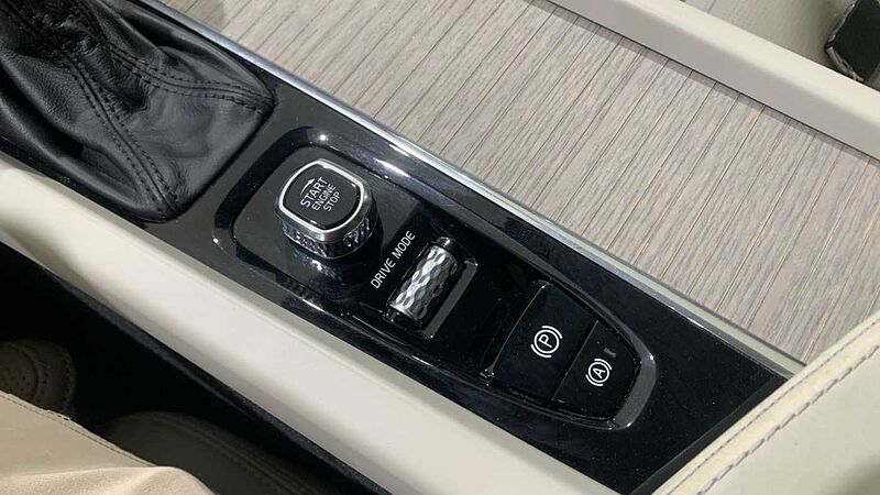 Volvo XC60 XC60 D4 AWD Inscription Autom&aacute;tico