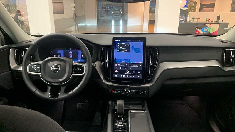 Volvo XC60 XC60 Core, B5 AWD Mild hybrid, Gasolina