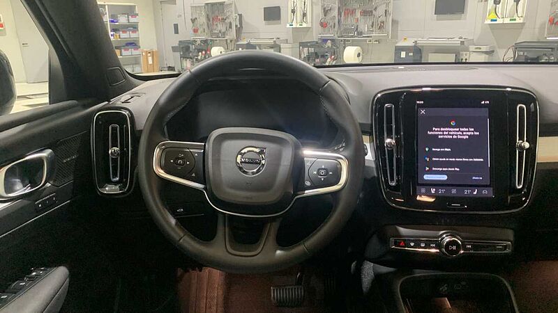 Volvo XC40 2.0 B3 PLUS DARK AUTO 163 5P