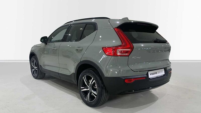 Volvo XC40 2.0 B3 PLUS DARK AUTO 163 5P