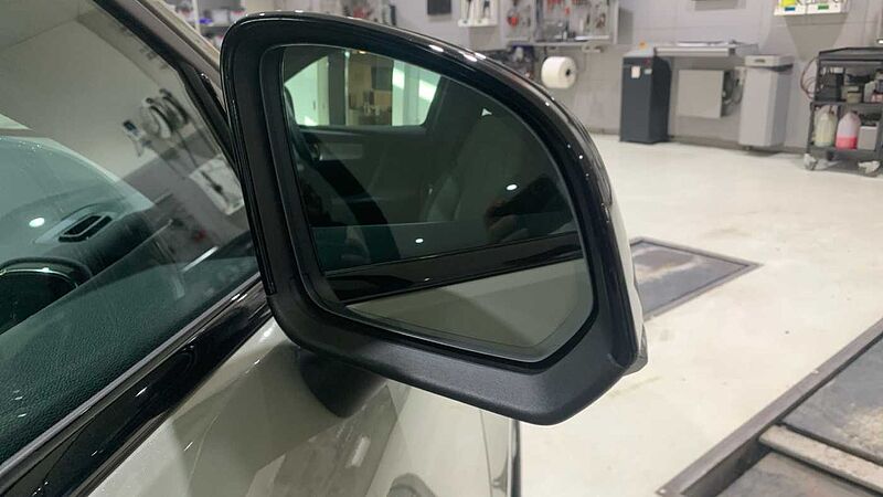 Volvo XC40 2.0 B3 PLUS DARK AUTO 163 5P