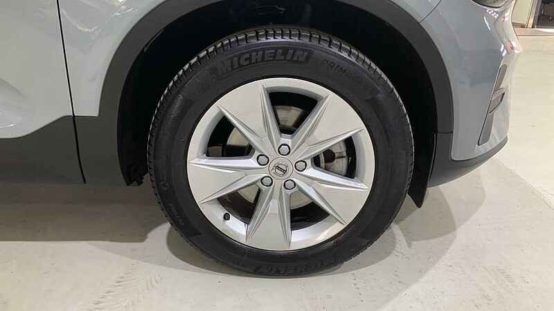 Volvo XC40 2.0 B3 CORE AUTO 163 5P