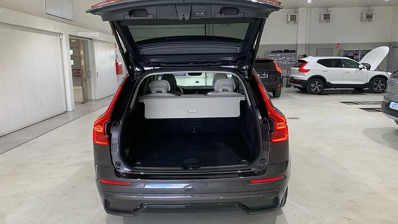 Volvo XC60 2.0 T6 RECHARGE PLUS DARK AUTO 4WD 350 5P