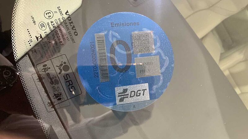 Volvo XC60 2.0 T6 RECHARGE PLUS DARK AUTO 4WD 350 5P