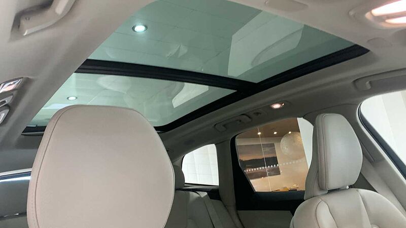 Volvo XC60 2.0 T6 RECHARGE PLUS DARK AUTO 4WD 350 5P