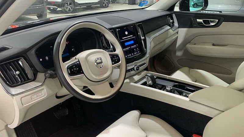Volvo XC60 2.0 T6 RECHARGE PLUS DARK AUTO 4WD 350 5P