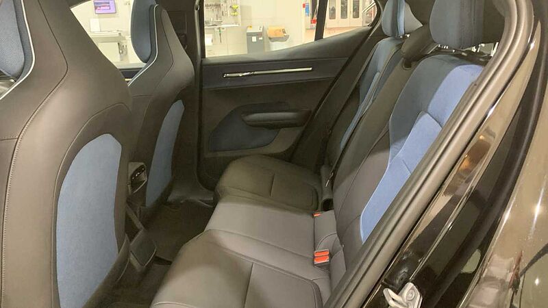 Volvo EX30 BEV 69KWH SINGLE MOTOR EXT. RANGE ULTRA 272 5P