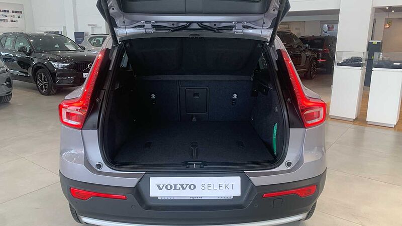 Volvo XC40 2.0 B3 MHEV CORE DCT 163 5P