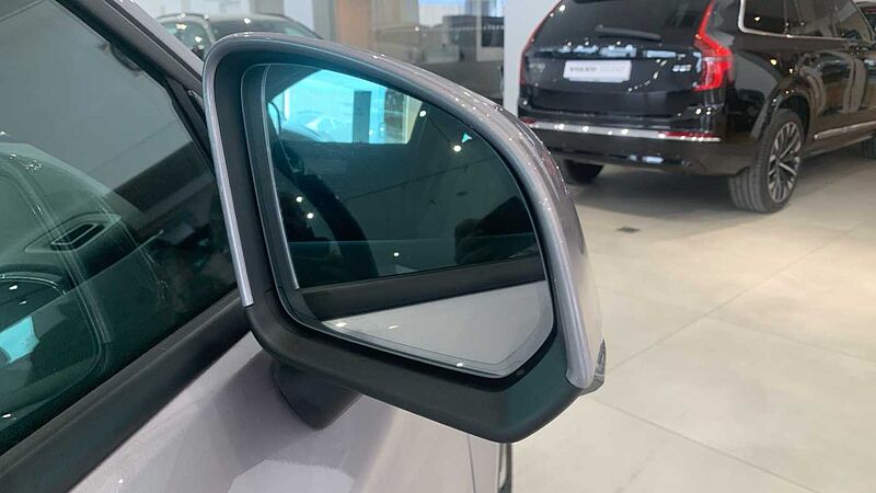 Volvo XC40 2.0 B3 MHEV CORE DCT 163 5P