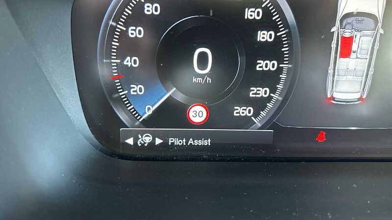 Volvo V60 Cross Country 2.0 B5 P CROSS COUNTRY PRO AUTO AWD 250 5P