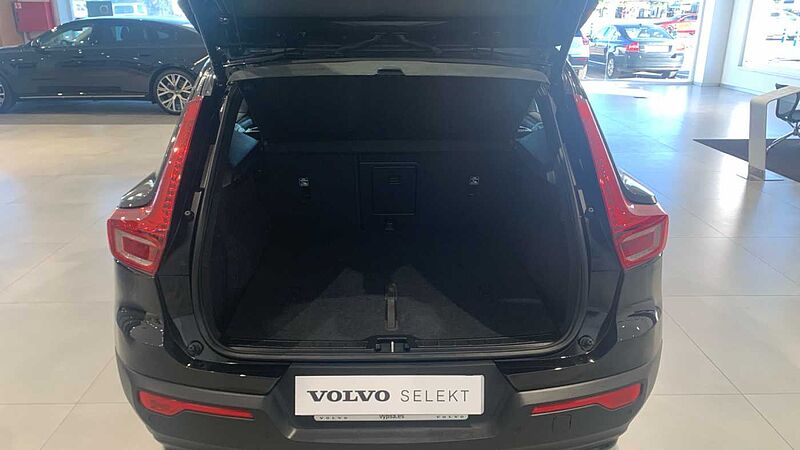 Volvo XC40 2.0 B3 PLUS DARK AUTO 163 5P